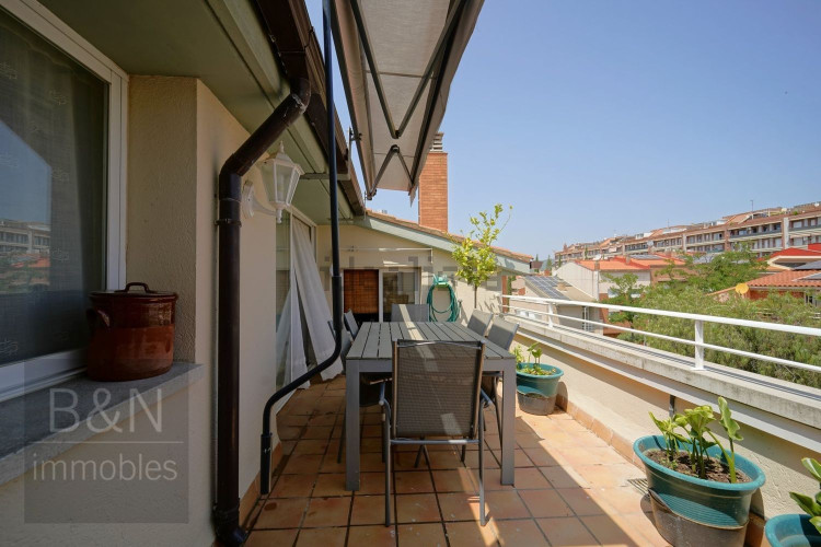 Dúplex en Barrio Zona Esportiva