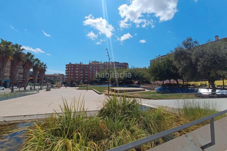 Piso zona de Can Boada. piso de 4habs. + 2lav. + balcó. necessita reforma en Terrassa