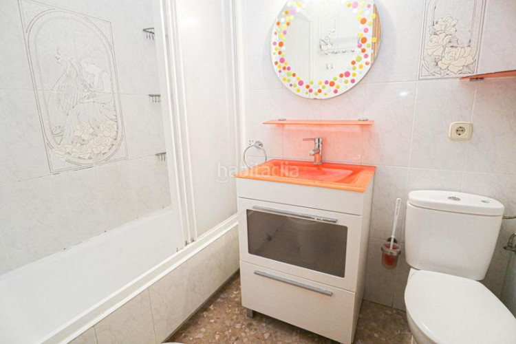 Piso Can Palet. amplia planta baja de 2habs. + 1lav. en Terrassa