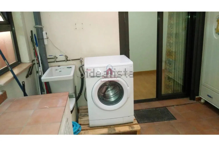 Piso en calle de la Poetessa Caparà