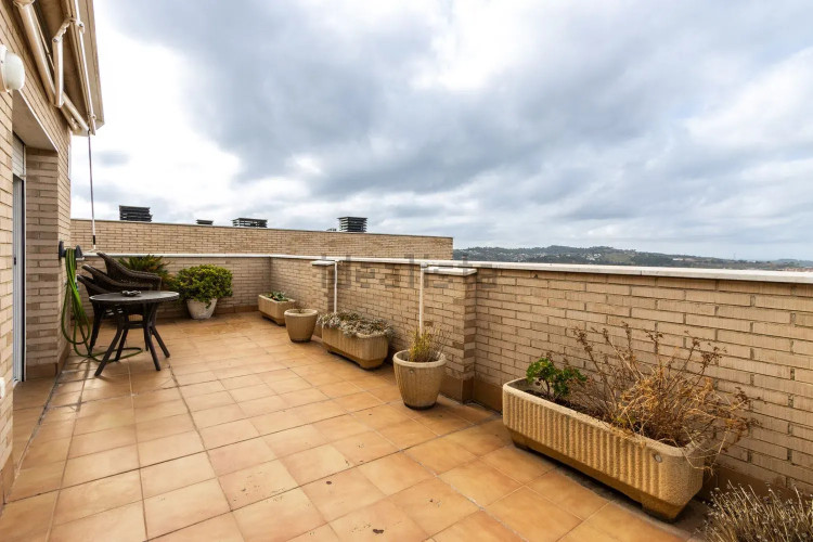 Dúplex en Barrio Centre