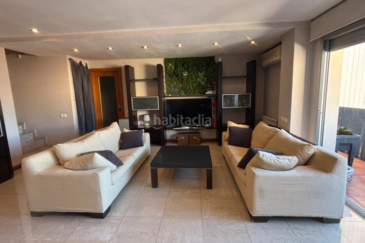 Dúplex magnifico duplex en el centro de sant pere con parquing y trastero en Terrassa