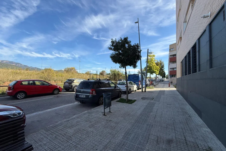 Piso en Av Lacetania,De La