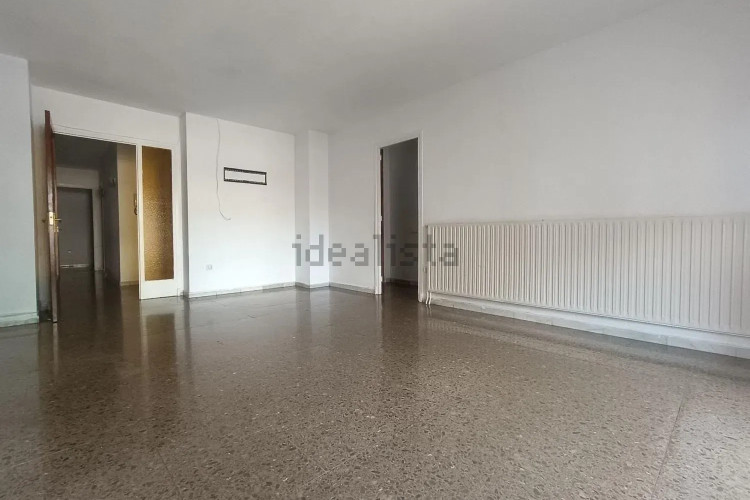 Piso en avenida de Josep Tarradellas
