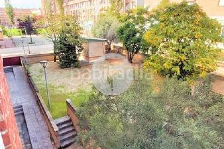 Piso espectacular piso de 113 m con gran balcón en zona olímpica en Terrassa