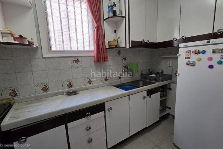Casa  cantonera, ideal para 2 familias en Ca n'Anglada Terrassa