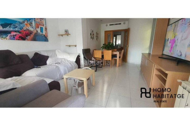 Dúplex tu nuevo hogar dúplex con chimenea, parking y zonas verdes alrededor en Terrassa