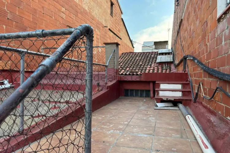 Chalet en calle d'Àngel Guimerà