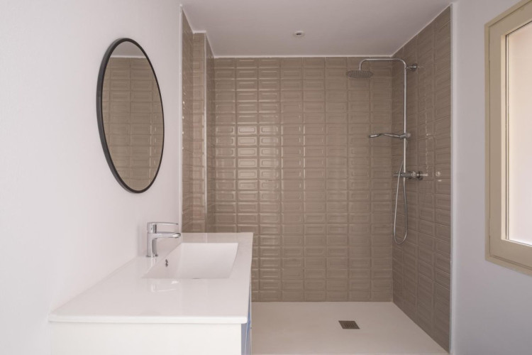 Vallparadu00EDs - Antic Poble de Sant Pere