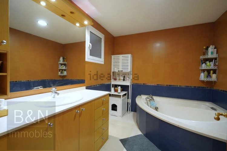 Chalet adosado en Barrio Segle XX