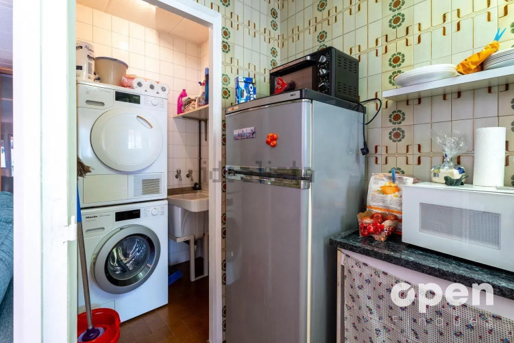 Chalet adosado en calle de Pau Claris