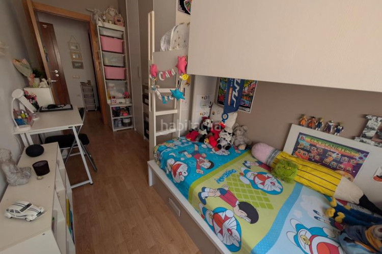 Piso zona de Egara. soleado piso de 2habs. + 1lav. en Terrassa