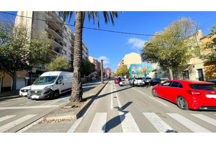 Poetesa Capara, Sant Pere Nord