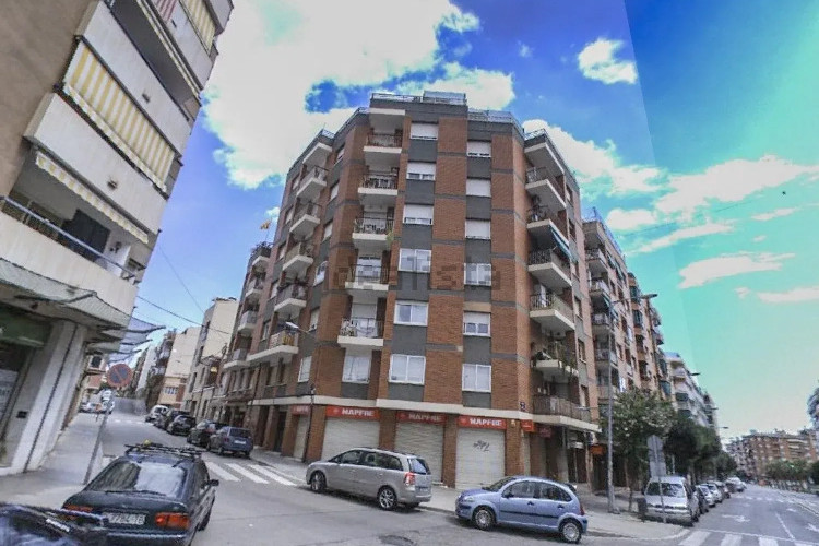 Piso en avenida de Josep Tarradellas
