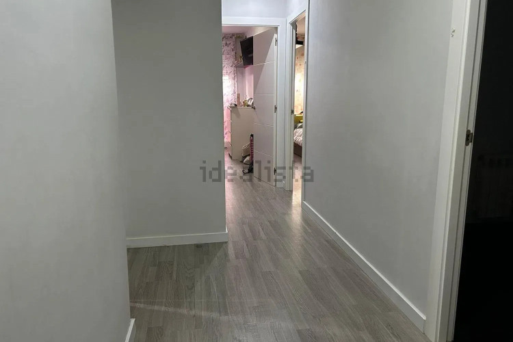 Piso en Barrio Les Arenes