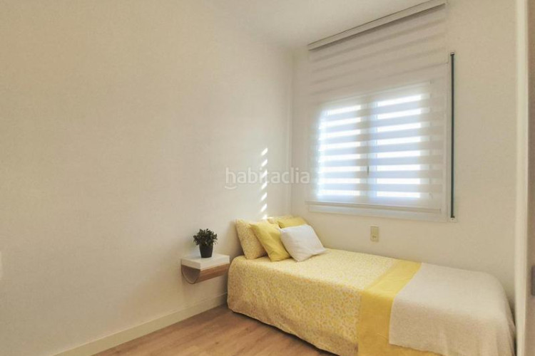 Piso de 4 hab reformat a estrenar al carrer prat de la riba tocant jacquard en Terrassa