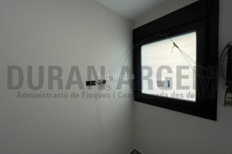 Piso bajos con patio en venta en ca naurell en Ca n'Aurell Terrassa