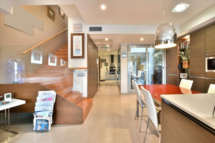 Carrer de la Poetessa Caparu00E0, Sant Pere Nord