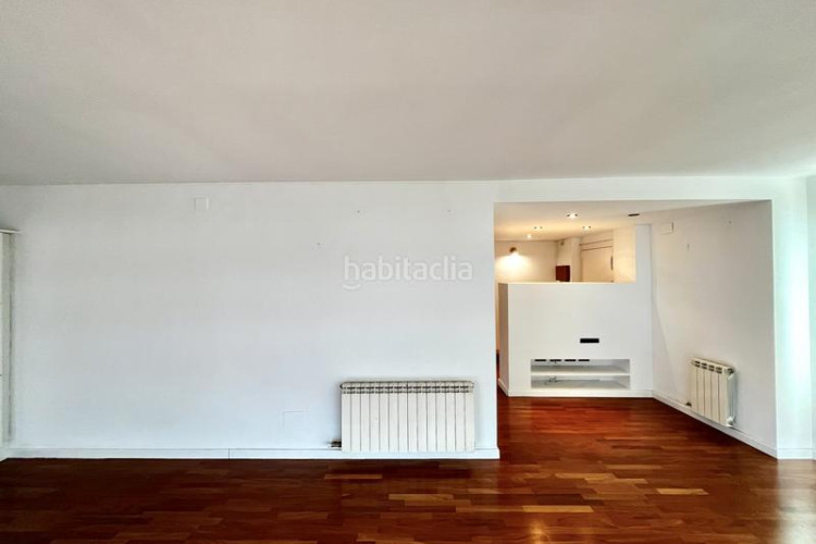 Dúplex exclusivo ático-dúplex con 2 terrazas privadas y luz natural en Sant Pere Nord en Terrassa
