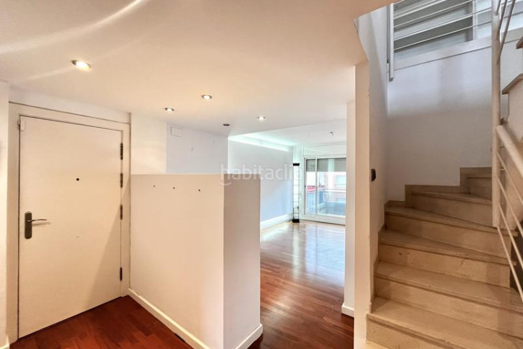 Dúplex exclusivo ático-dúplex con 2 terrazas privadas y luz natural en Sant Pere Nord en Terrassa