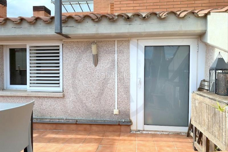 Dúplex gran terraza y con parking incluido! en Can Palet Terrassa
