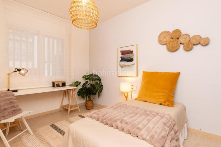 Planta baja en calle de galileu 341 jardí privat amb espai verd únic i amb pàrquing en Terrassa