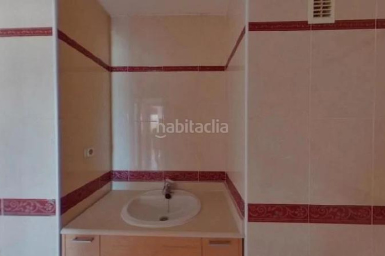 Piso (barcelona). "okupado" (no se puede visitar ni hipotecar). en Terrassa