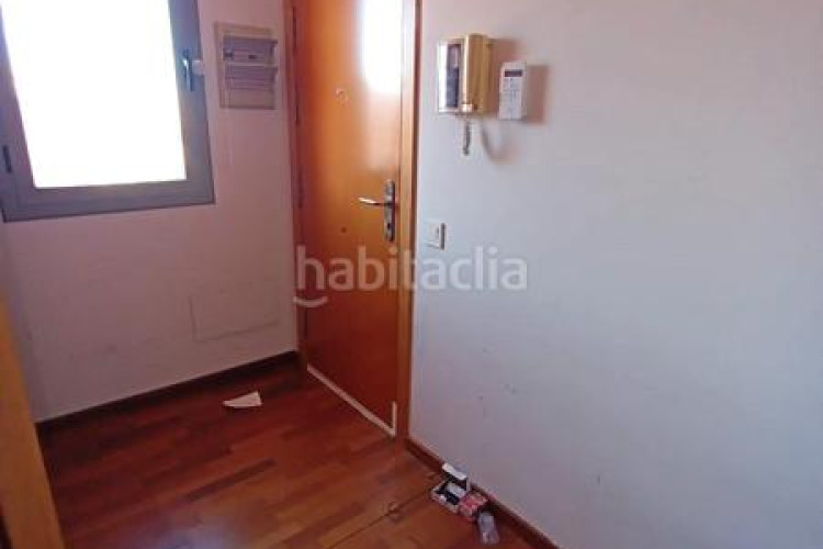 Piso  de 3 habitaciones, y 2 baños en Egara Terrassa