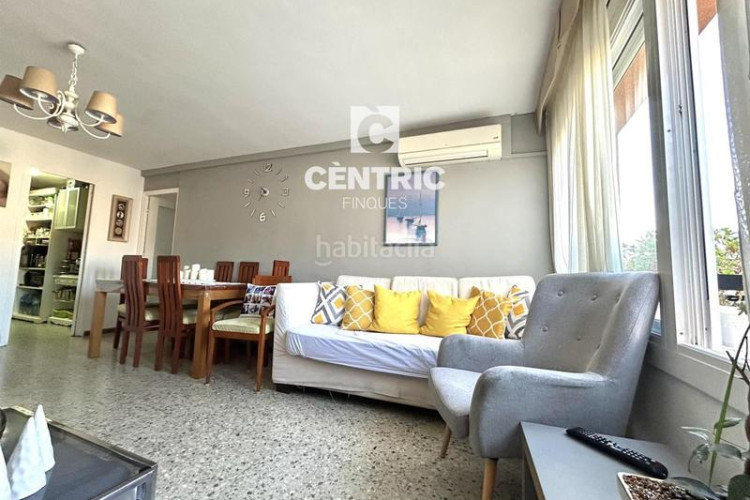 Piso torrent den pere parres, piso de 4habs. 2 wc en Terrassa
