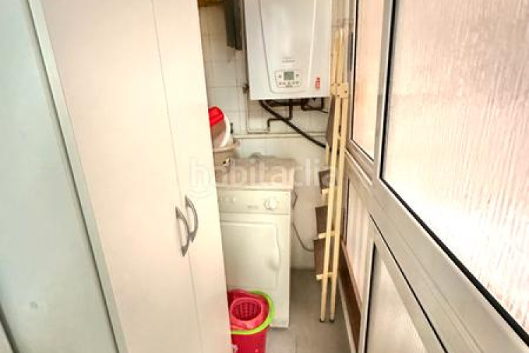 Piso  con 4 dormitorios y balcón en Sant Pere Nord Terrassa