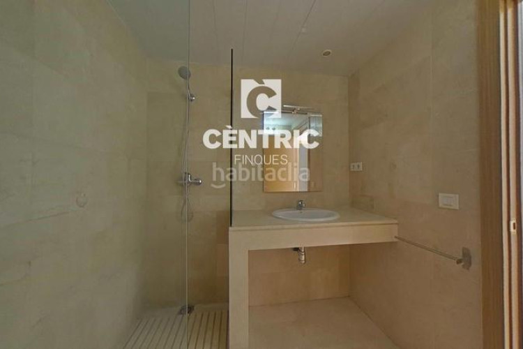 Dúplex piso reformado con 3 habitaciones y alquiler activo inversión con recorrido! en Terrassa