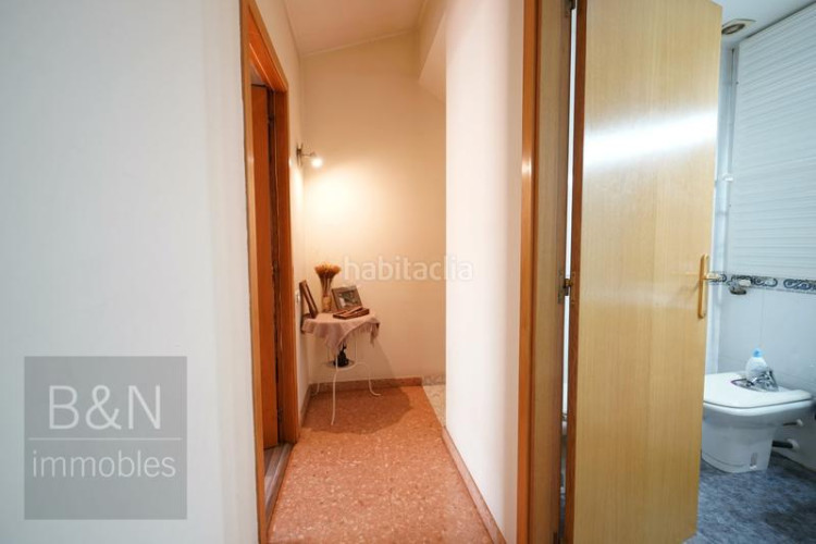 Dúplex un hogar con espacios amplios, una espectacular terraza, balcón y tres dormitorios en Terrassa