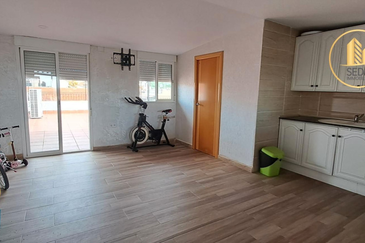 Carrer de la Mare de Du00E9u del Carme, Ca n'Anglada