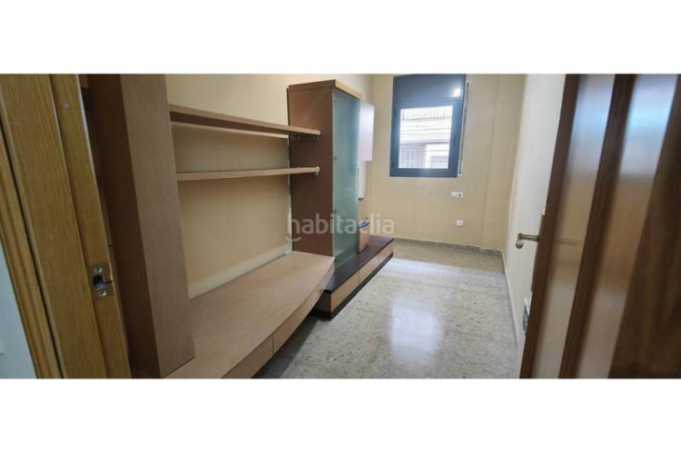Piso  de 3 habitaciones con parking en Plaça Catalunya - Escola Industrial Terrassa