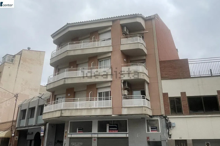 Piso en plaza del Mestre Serrat