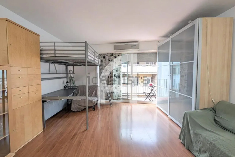 Estudio en calle ďAntoni Torrella