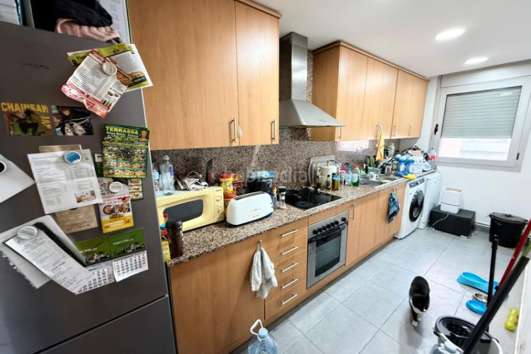 Piso en carrer de sant lluís 137 oportunidad para inversores: piso en Roc Blanc, en Terrassa