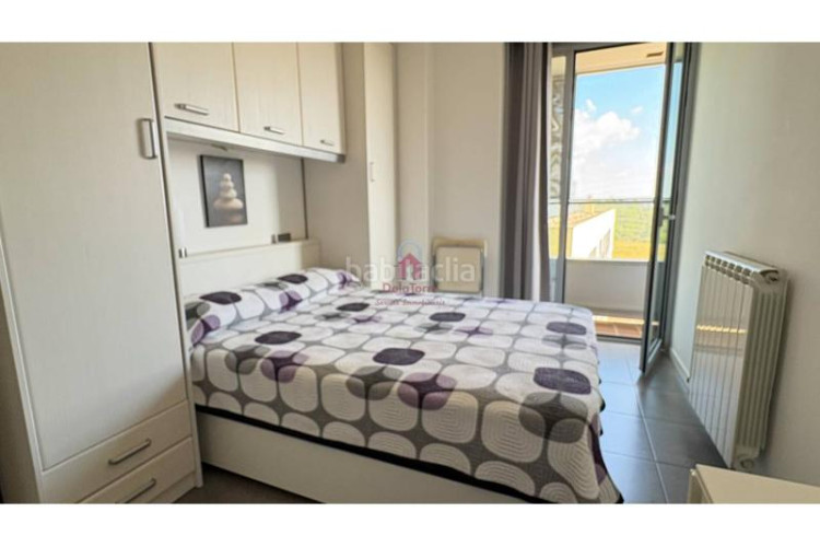 Piso  en venta con balcón a pie de comedor, parking y trastero, listo para entrar a vivir! en Terrassa