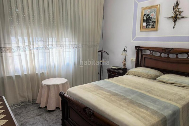 Casa adosada zona de Can Palet. casa adosada de 3hab. + 1lav. + patio + terraza en Terrassa