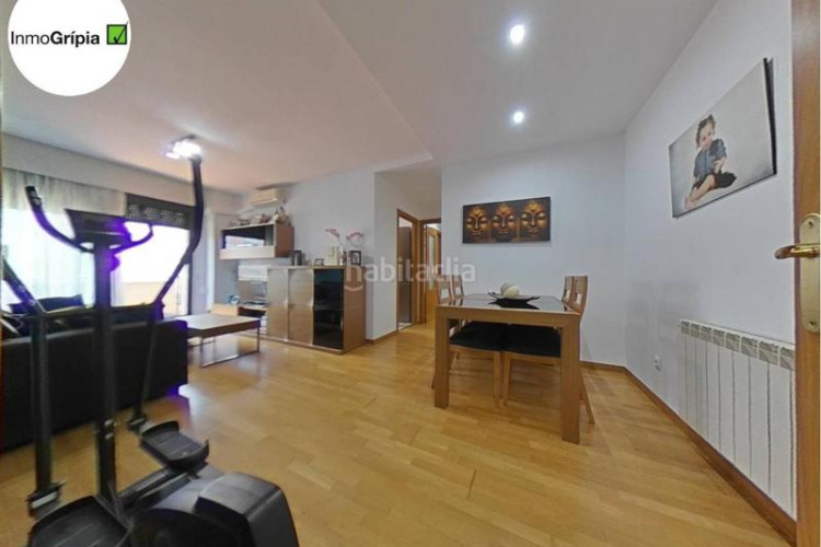 Piso  en venta en les arenescan montllorla grípia08227 en Terrassa