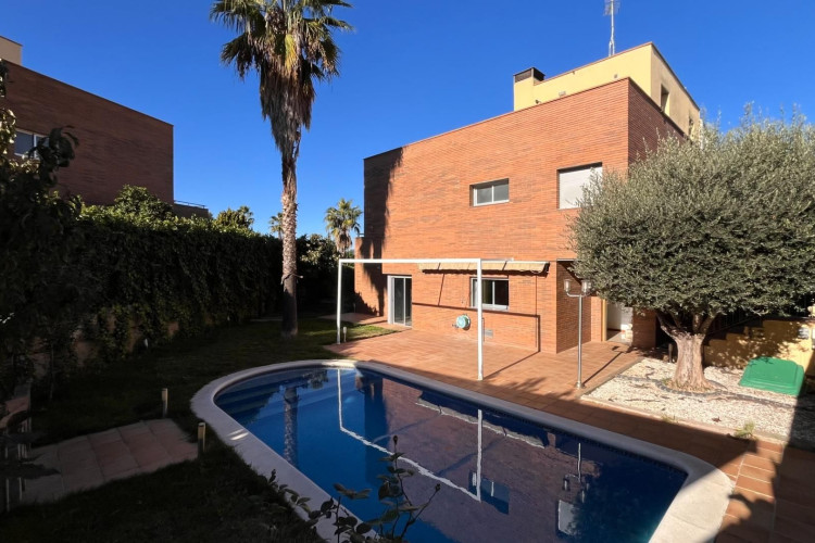 Calle Mussol, Can Palet de Vista Alegre