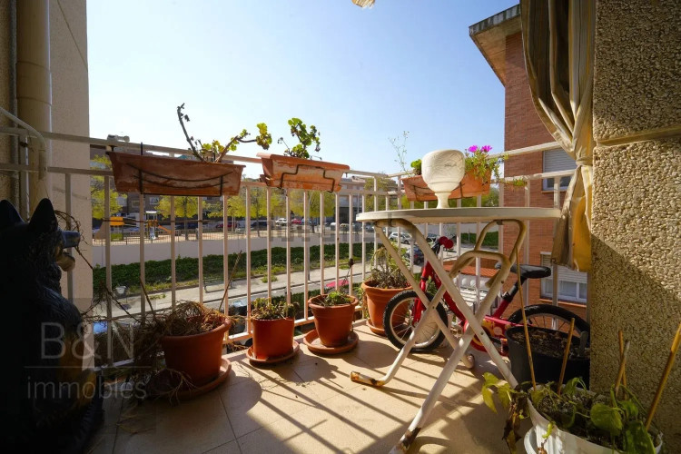Piso en Barrio Les Arenes