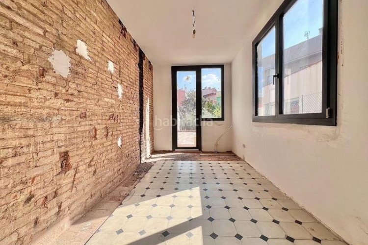 Casa junto a rambla de egara en Segle XX Terrassa