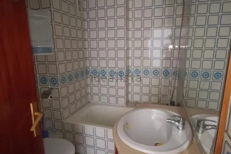 Piso en avenida de Josep Tarradellas