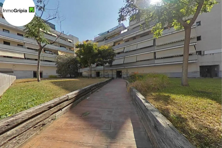 Piso en Barrio Les Arenes
