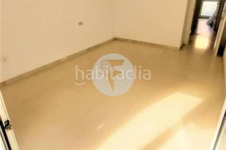 Piso espectacular piso de 113 m con gran balcón en zona olímpica en Terrassa