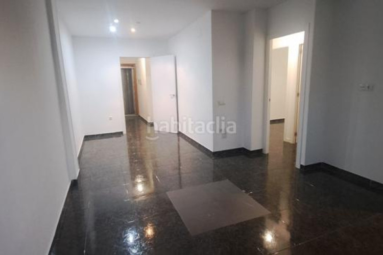 Piso  . muy bien ubicada en Zona Esportiva Terrassa