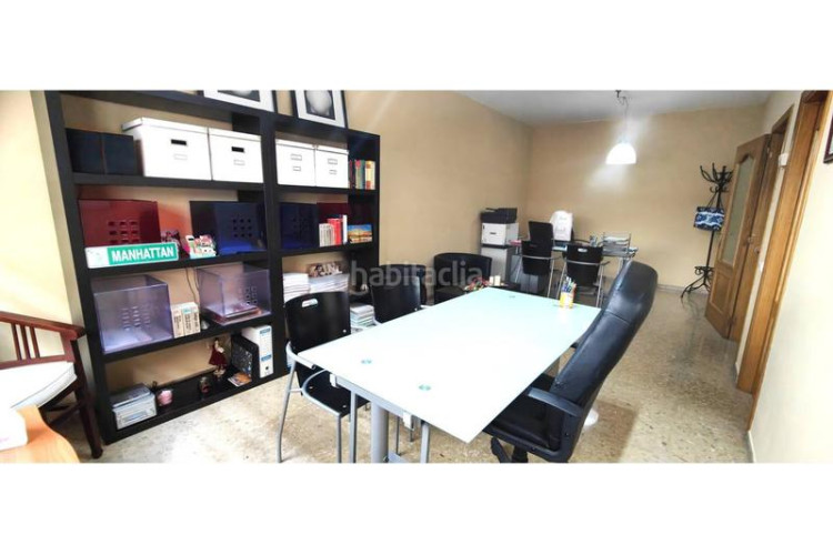Piso  de 3 habitaciones con parking en Plaça Catalunya - Escola Industrial Terrassa