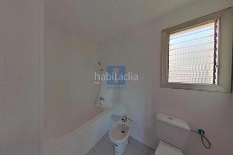 Piso inmueble ilegalmente okupado situado en la calle europa 4, esc. c, 52, , barcelona en Terrassa