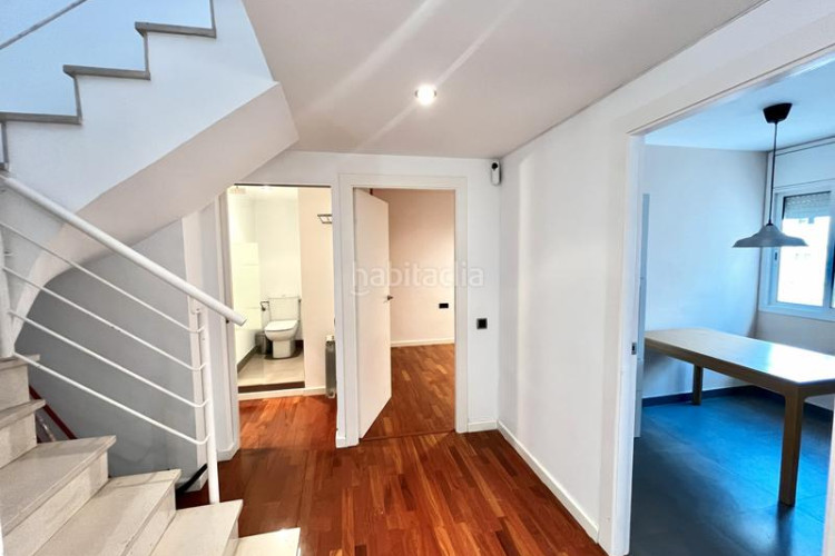 Dúplex exclusivo ático-dúplex con 2 terrazas privadas y luz natural en Sant Pere Nord en Terrassa